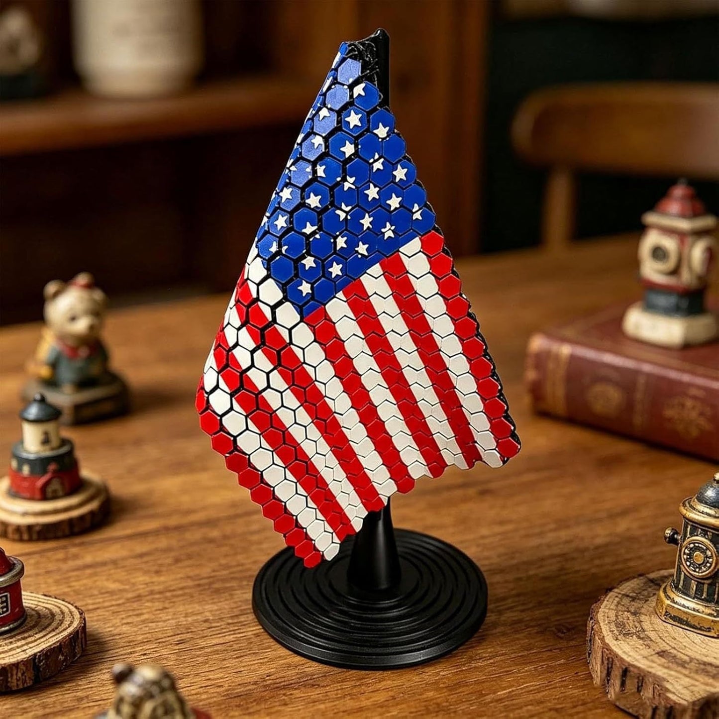 🇺🇸 Flag Chain Mail Patriotic Desk Decor