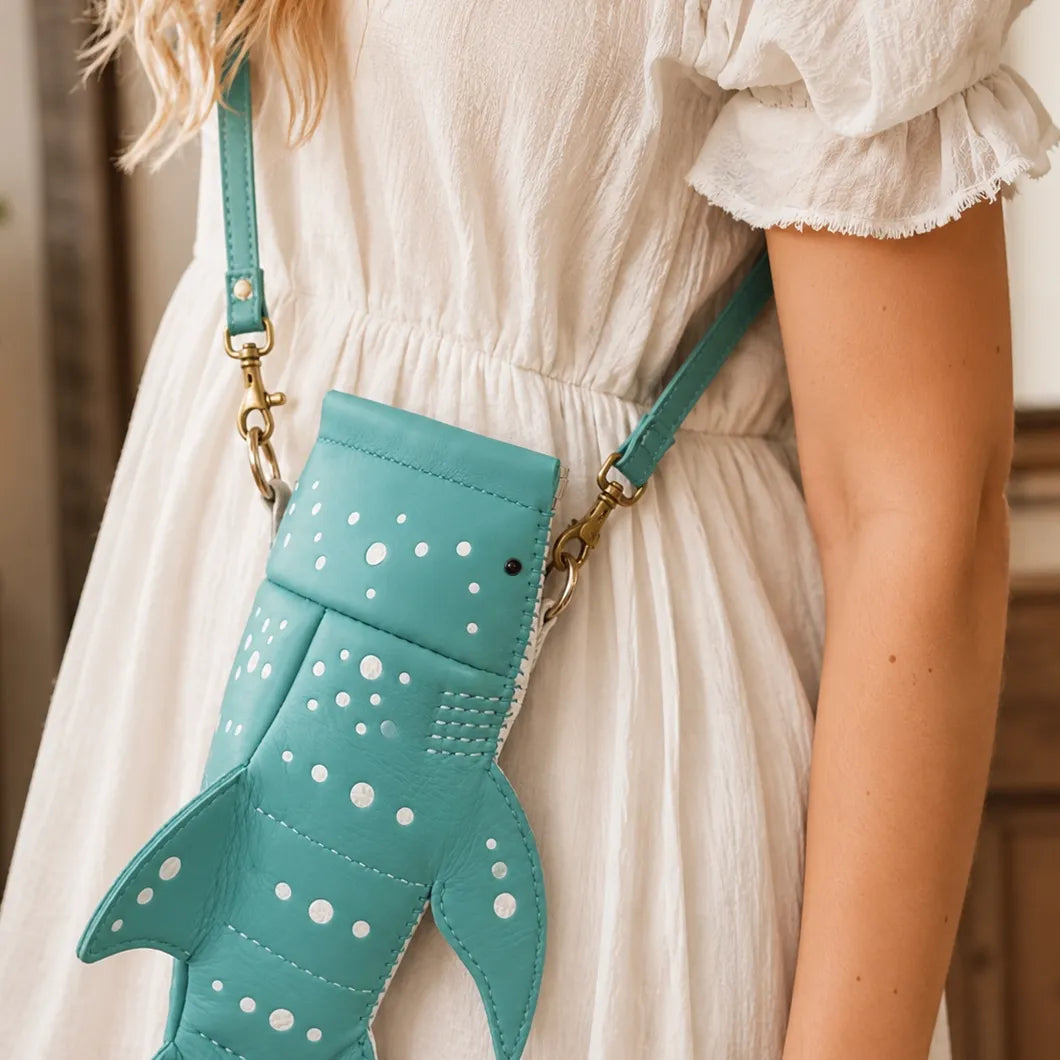 🦈🌊Cute Shark-Shaped Bag
