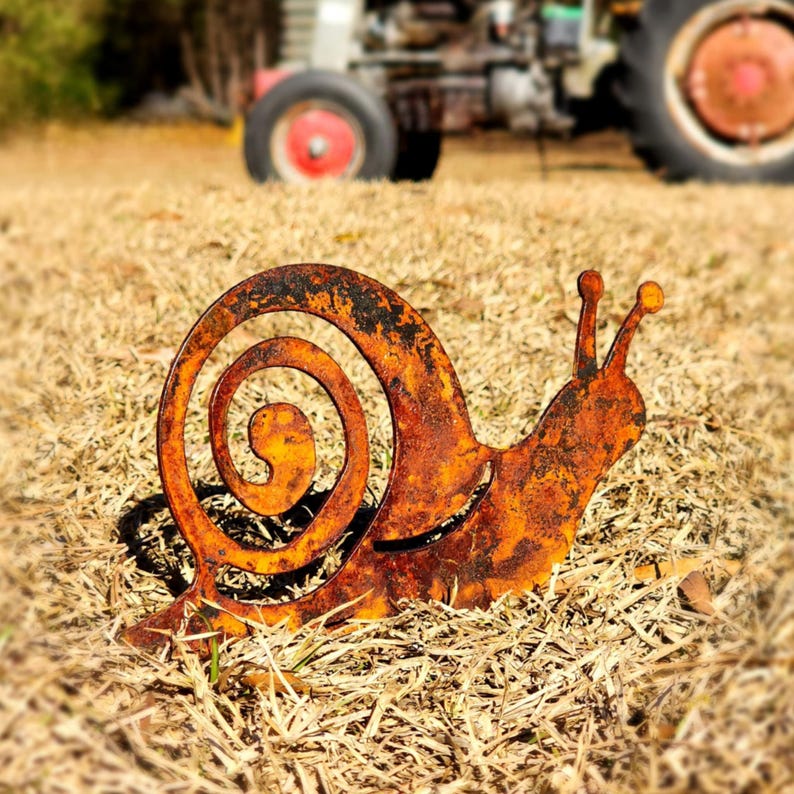Handmade Metal Garden Art - Rusted Garden Decor