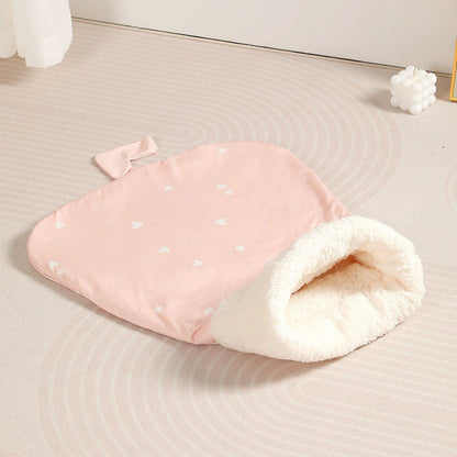 🐱 Plush Self-Warming Pet Sleeping Bag & Cave Bed