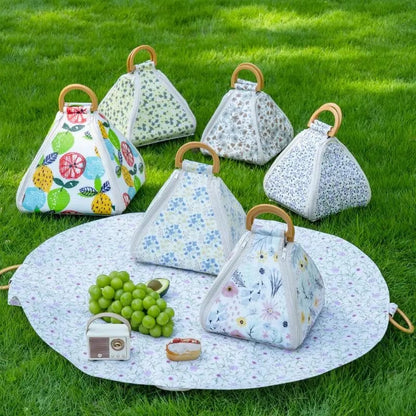 🌿 Foldable Waterproof Picnic Blanket with Carry Handle – Thick Padded Outdoor Mat for Beach, Camping & Travel