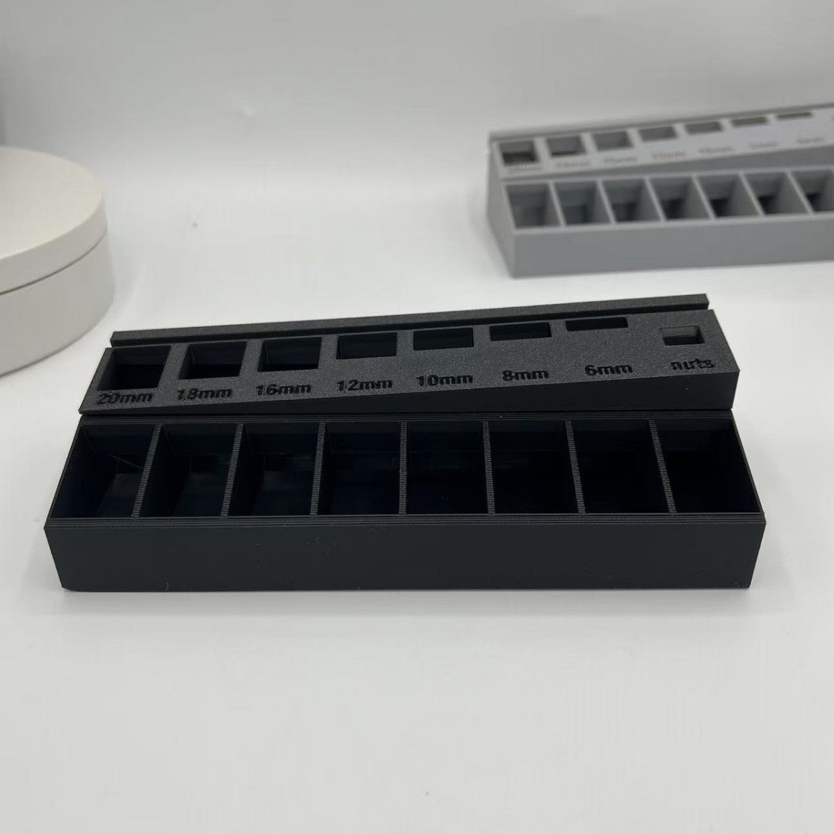 M3 Screw Organizer – Precision Bolt Sorter Tray with 7 Measuring Slots