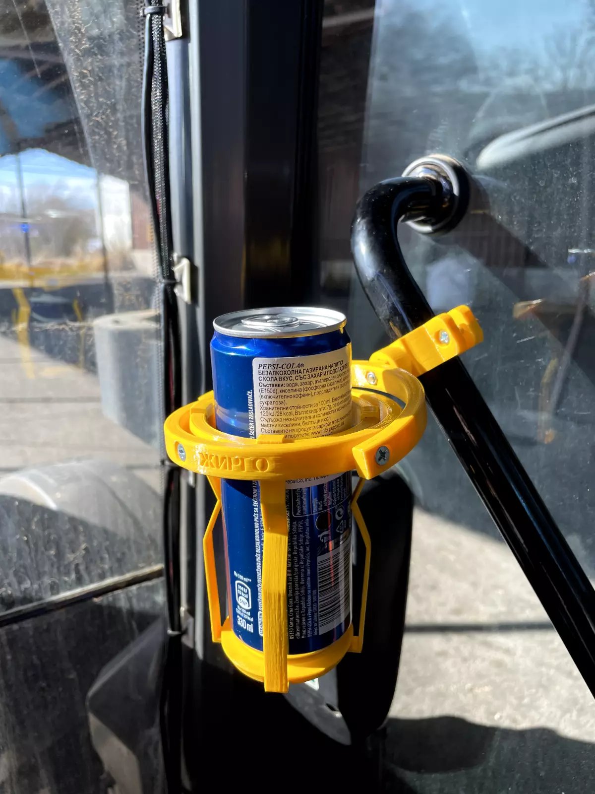 Cup Holder Expander Gyroscopic for Coffee and Cans - Anti-Spill